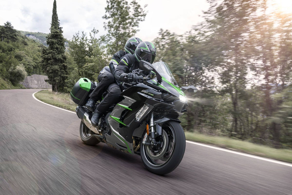 Nieuwe kleur voor Ninja H2 SX SE, de meest geavanceerde Sports Tourer ooit.